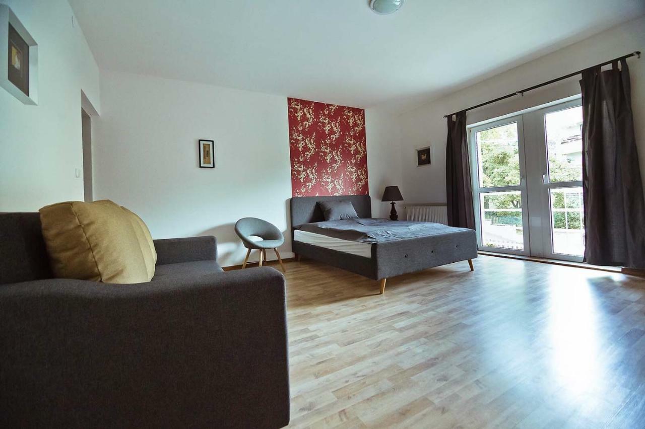 Koi Apartman Balatonalmádi Exterior foto