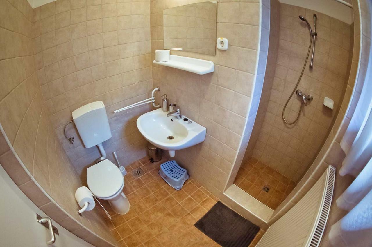 Koi Apartman Balatonalmádi Exterior foto