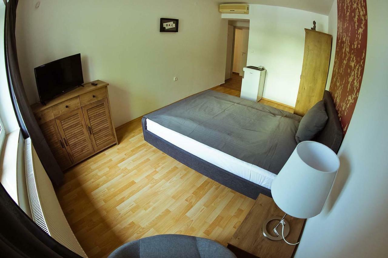 Koi Apartman Balatonalmádi Exterior foto
